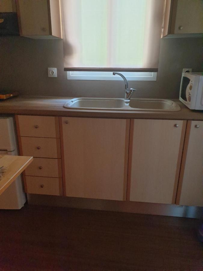 A Pleasent Small -Studio Close To The Port Of Волос Экстерьер фото